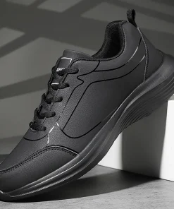 New Men Running Shoes Winter Warm Male Sneakers Anti-slip Breathable Men's Walking Shoes Lace Up Soft Casual Shoes Lightweight